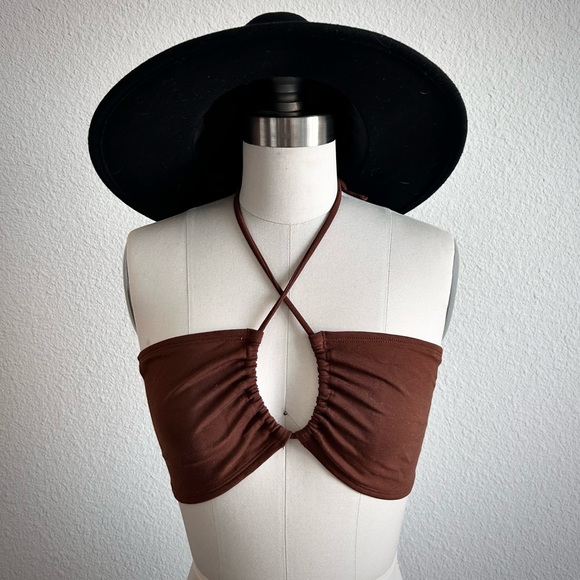 ARITZIA SUNDAY BEST BROWN MULTI-WAY STRAPLESS MINIMALIST CROP TOP - Picture 3 of 4